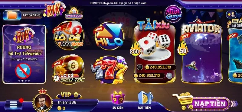 Giao diện của cổng game được thiết kế cuốn hút giữa tím và xanh 